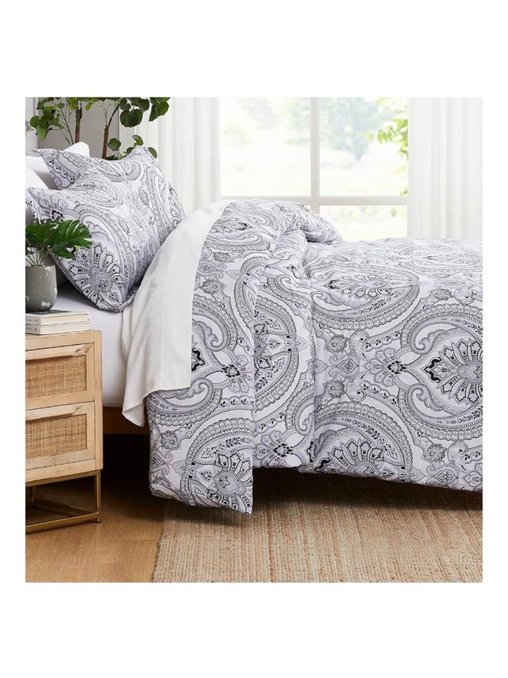 Oversized Full/Queen Comforter & 2 Pillow Shams Paisley Print All-Season Down Al